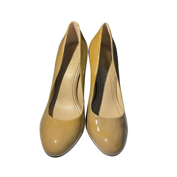 Arezzo Women's Size 7B (36 BRA) Beige Patent Leather Pumps shoes Made In Brazil - Picture 1 of 7